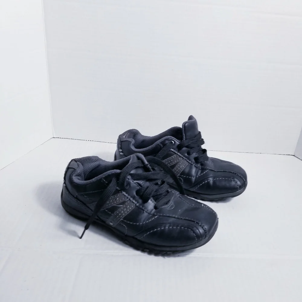 SONOMA BOY'S SNEAKER DRESS SHOE DARK BROWN BLACKISH COLOR SIZE 1